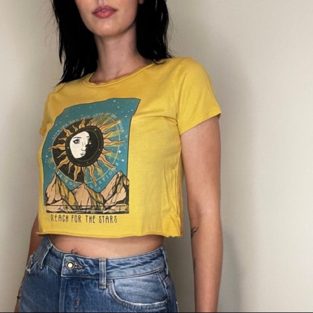 Bundle T Shirt & embroidered Jean shorts